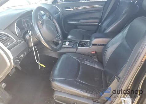 2015 Chrysler 300 Limited z USA, uszkodzony, nr VIN 2C3CCAAG3FH899371